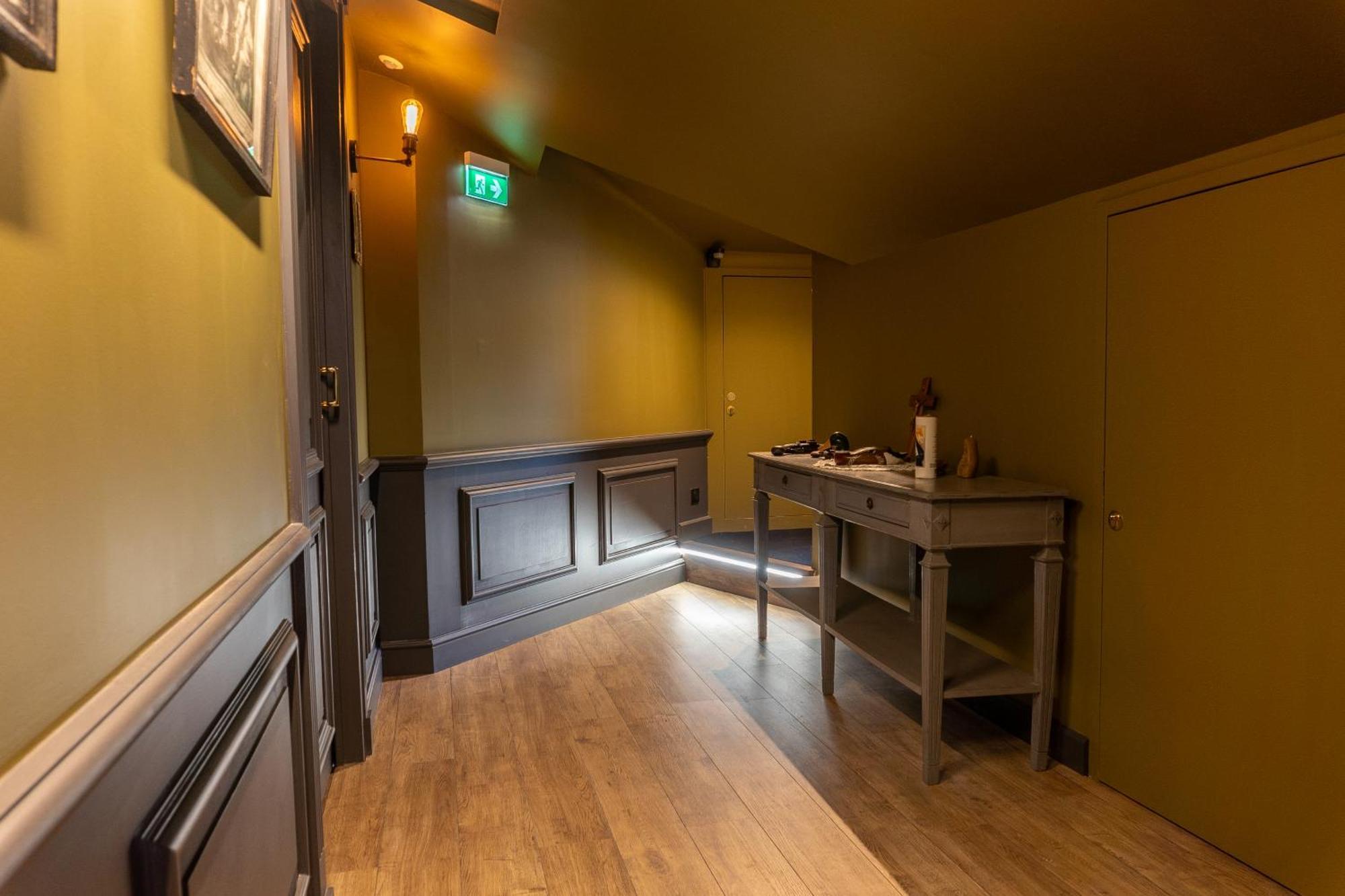 Castel Bois Marie, Maison D'Hotes مونْتوبا المظهر الخارجي الصورة The bar at the back of the stage
